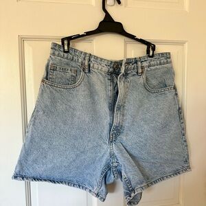 Zara high waisted jean shorts - Size 10